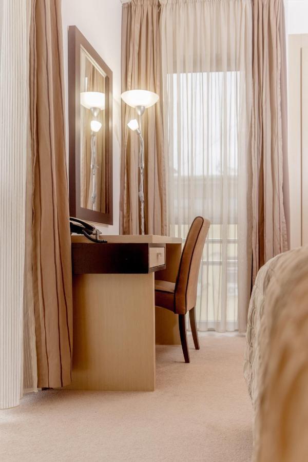 Hotel Vojvodina Zrenjanin Ngoại thất bức ảnh