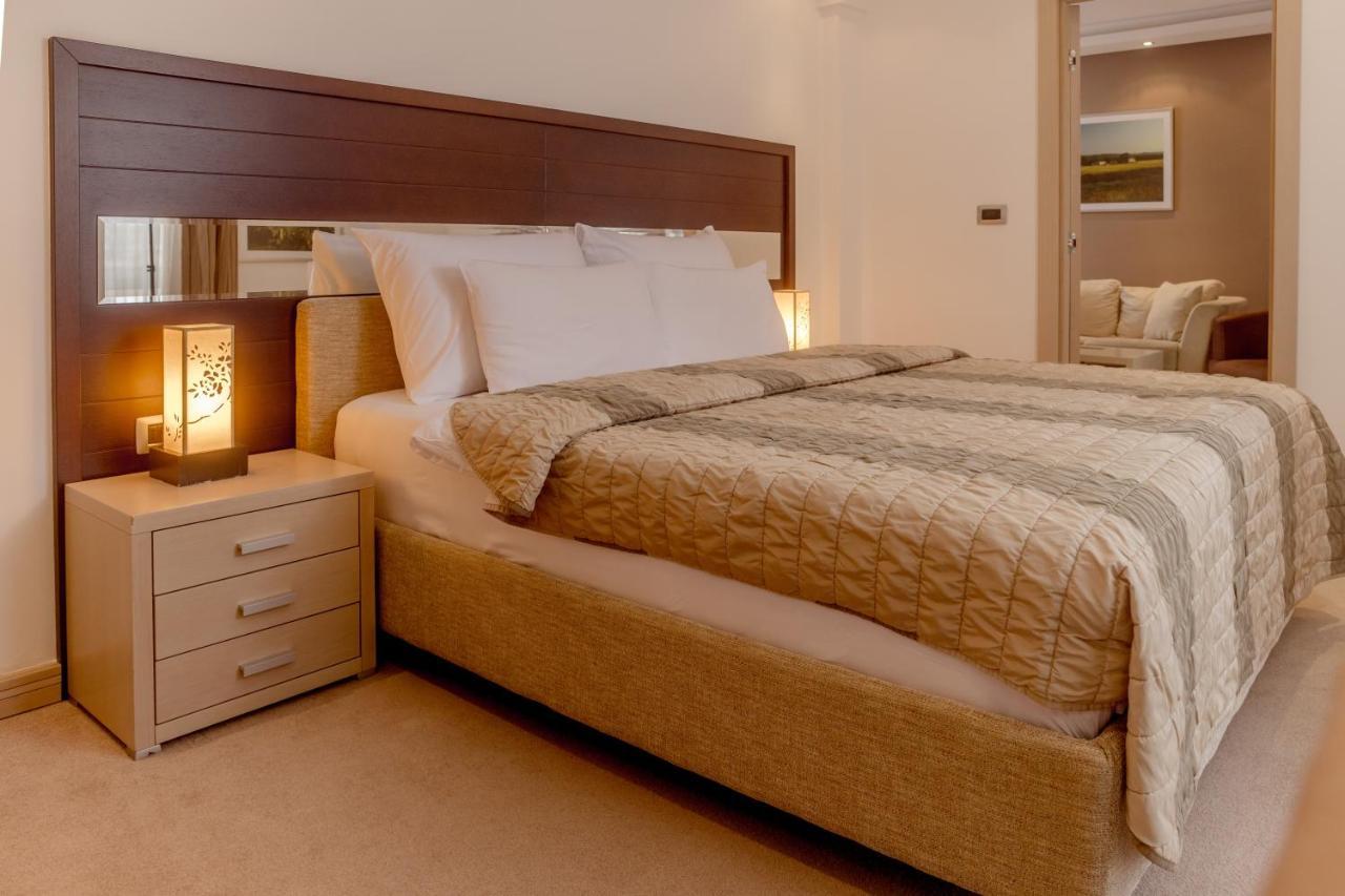 Hotel Vojvodina Zrenjanin Ngoại thất bức ảnh
