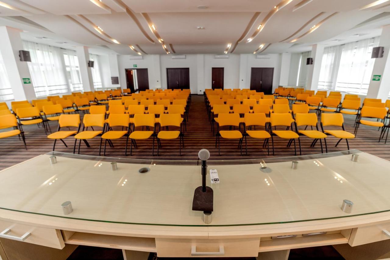 Hotel Vojvodina Zrenjanin Ngoại thất bức ảnh