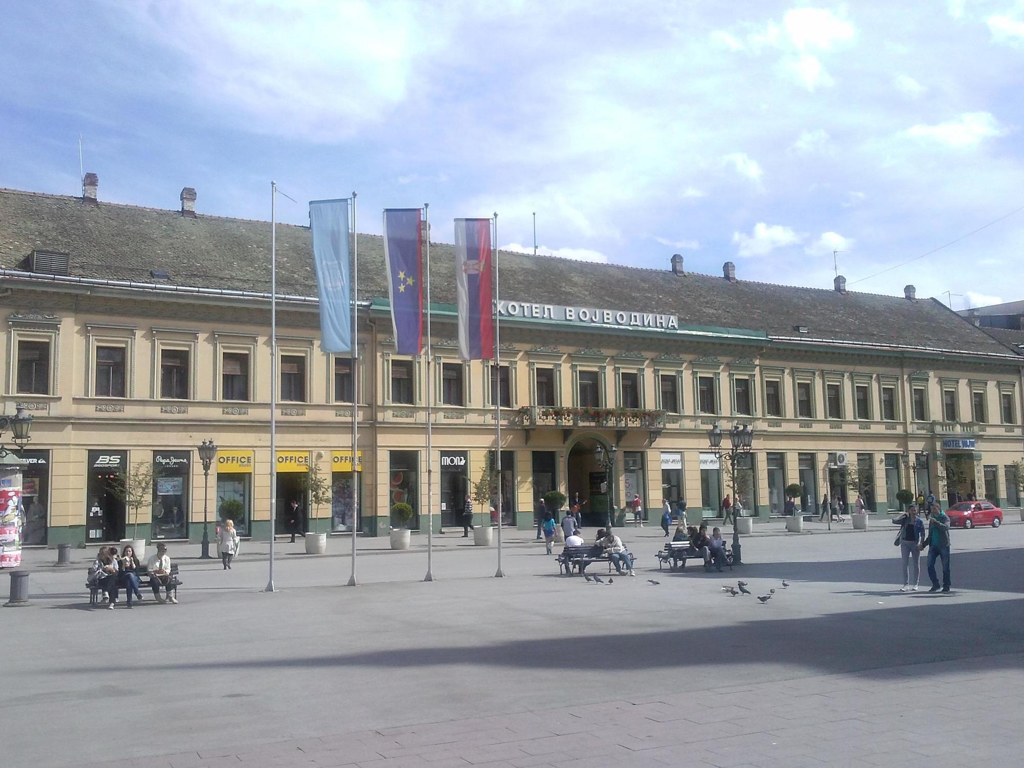 Hotel Vojvodina Zrenjanin Ngoại thất bức ảnh