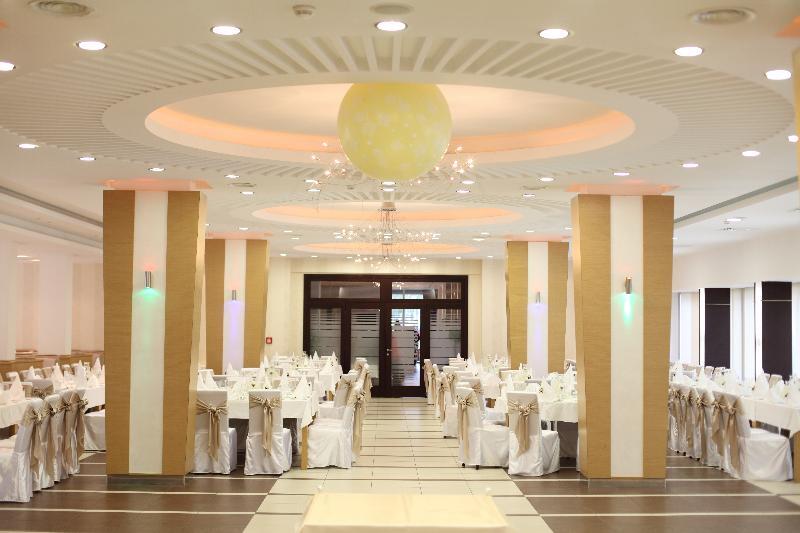 Hotel Vojvodina Zrenjanin Ngoại thất bức ảnh