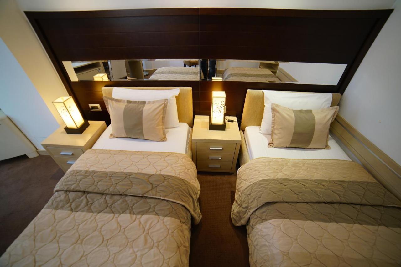 Hotel Vojvodina Zrenjanin Ngoại thất bức ảnh