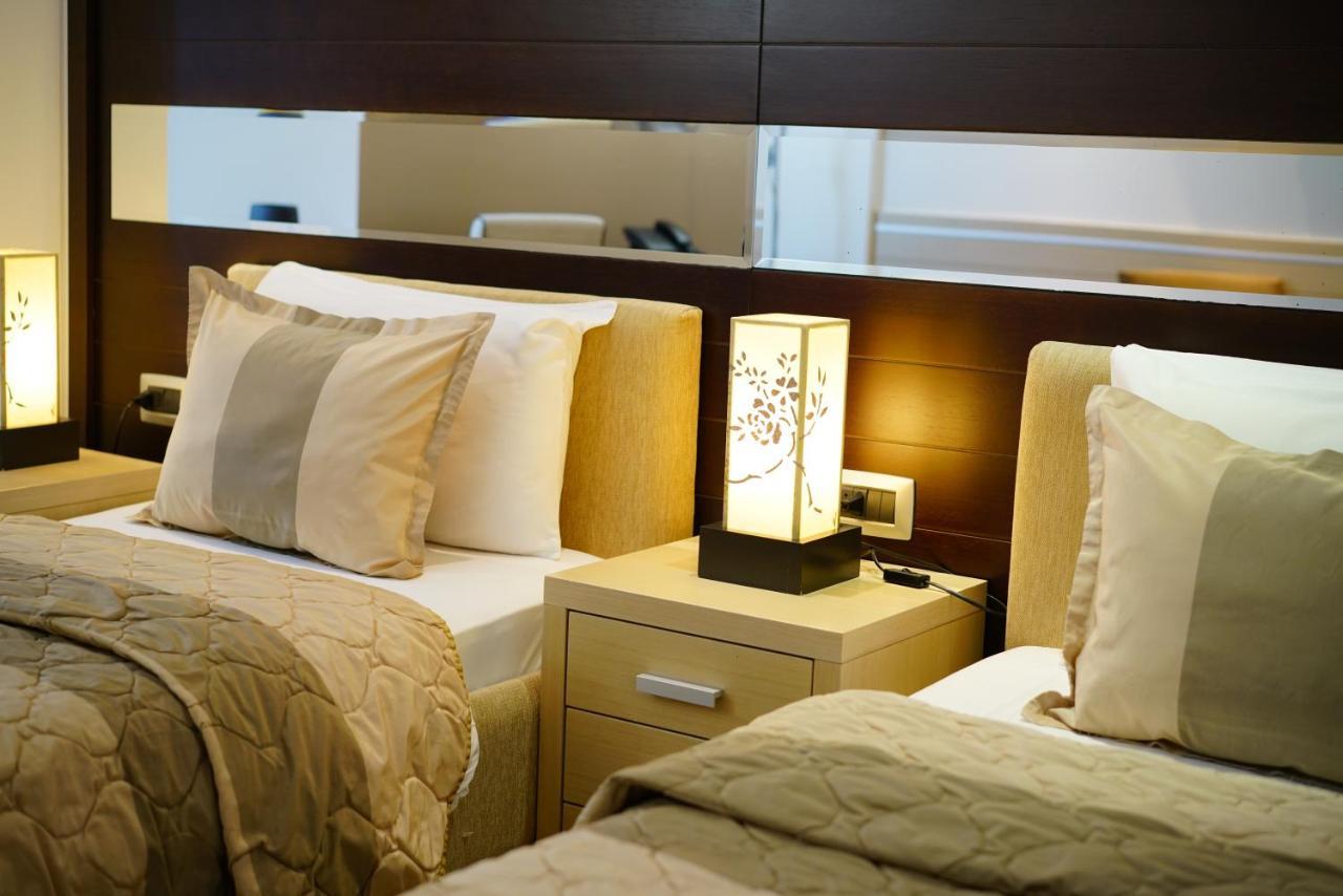 Hotel Vojvodina Zrenjanin Ngoại thất bức ảnh